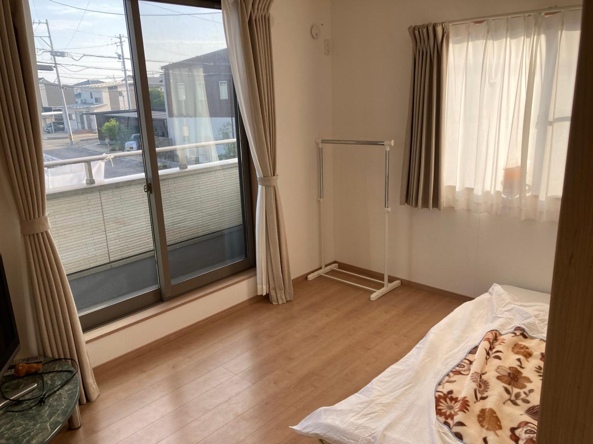 オルちゅーばーハウス#Youtuberオーナー滞在型#一軒家の各部屋をご提供#内鍵ありoruchuba House Fukui Dış mekan fotoğraf